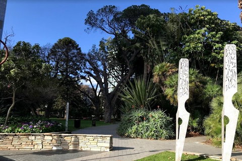 Perth Scavenger Hunt: Perched On A Swan - Accommodation Europe 2