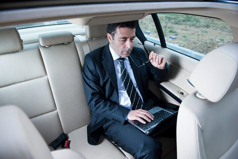 Private Gold Coast Airport Departure Transfer - Events Australia 4