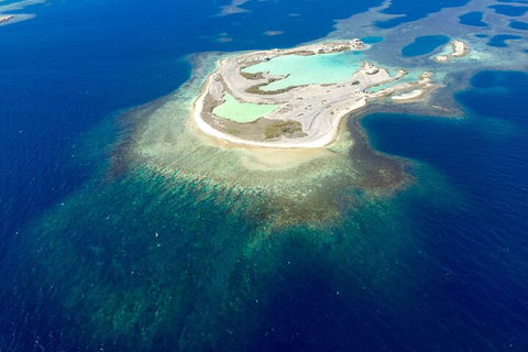 Abrolhos Islands Fixed-Wing Scenic Flight - Events Australia 4
