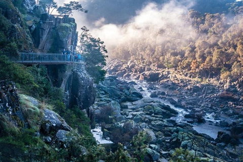 3.5 Hours Walking Tour To Cataract Gorge With Local Guide - Events Australia 1