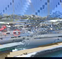 Sailing Curlew Escape on Moreton Bay - Events Australia