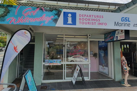 Whitsunday Islands 1-Hour Reef Scenic Helicopter Tour - Tourism Bookings 1