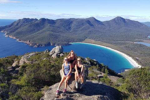 2-Day Tas East Coast Escape Tour Including Bay Of Fires, Wineglass Bay & Devils - Events Australia 1