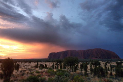 Uluru Small Group Tour Including Sunset - Events Australia 4
