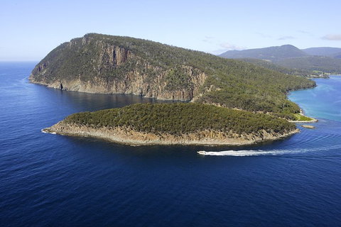 3-Hour Bruny Island Cruise From Adventure Bay, Bruny Island - Events Australia 0