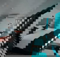 2 Day Great Barrier Reef Reefsuites Experience - Events Australia