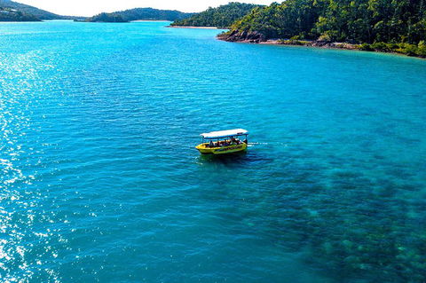 Airlie Beach Glass Bottom Boat Tour - Events Australia 2
